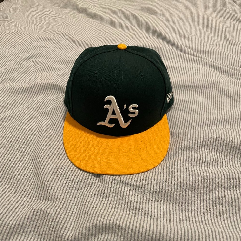 Oakland A's New Era fitted cap size 7 1/8"